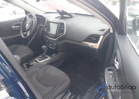 2015 Jeep Cherokee Latitude z USA, uszkodzony, nr VIN 1C4PJLCS3FW669864